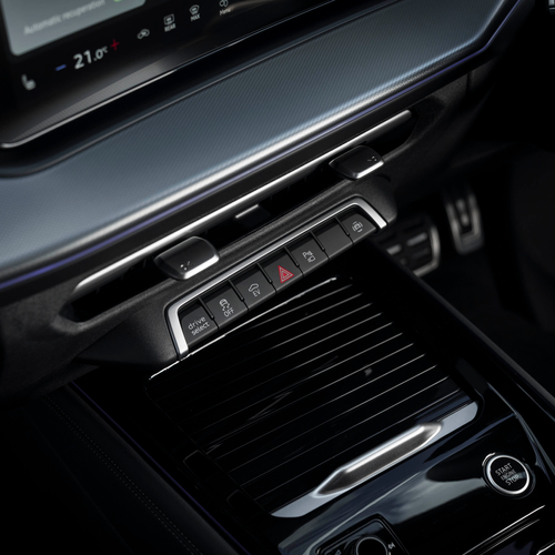2026 Audi Q3 e-hybrid F3 UK Version Interior