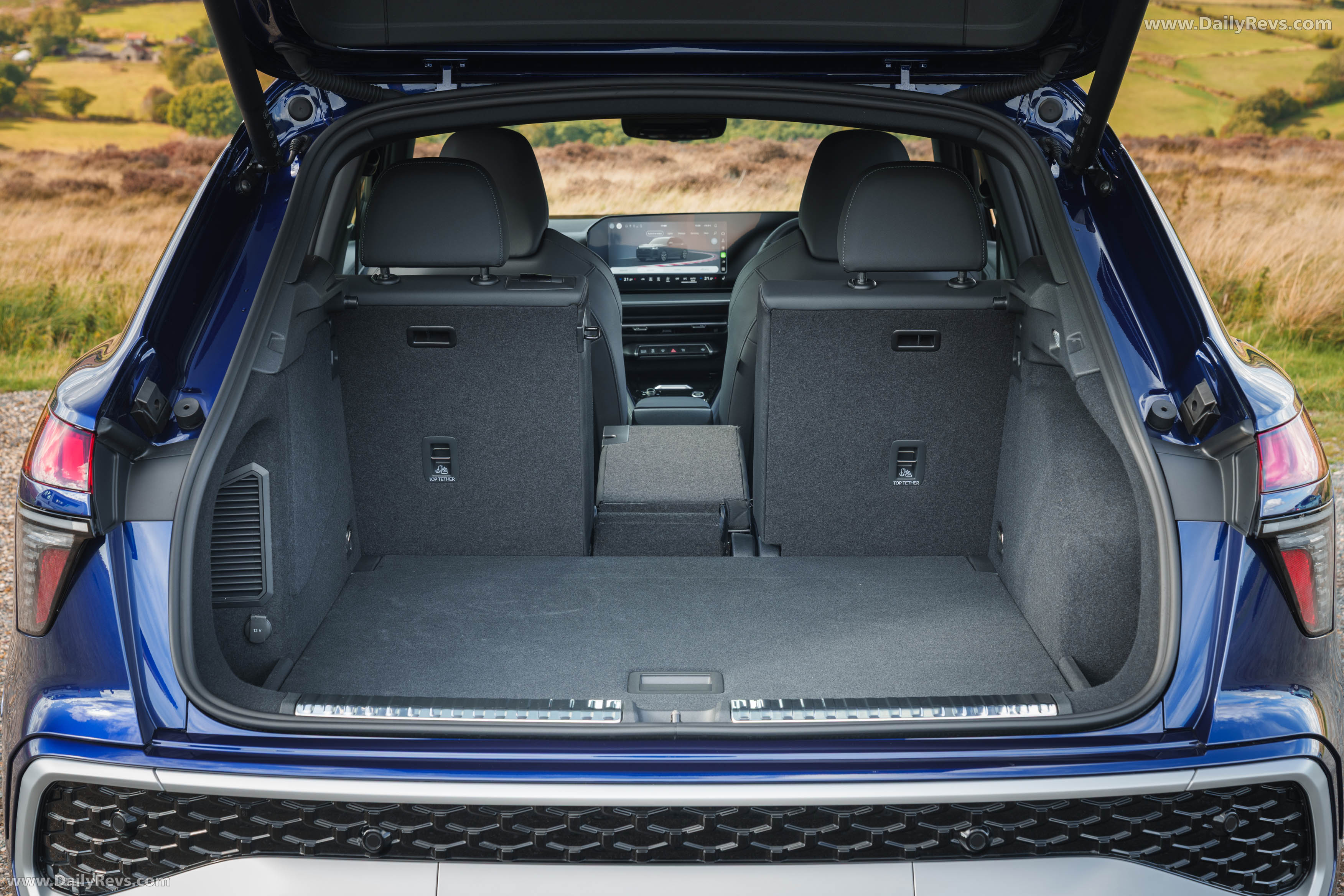 2026 Audi Q3 e-hybrid F3 UK Version Interior