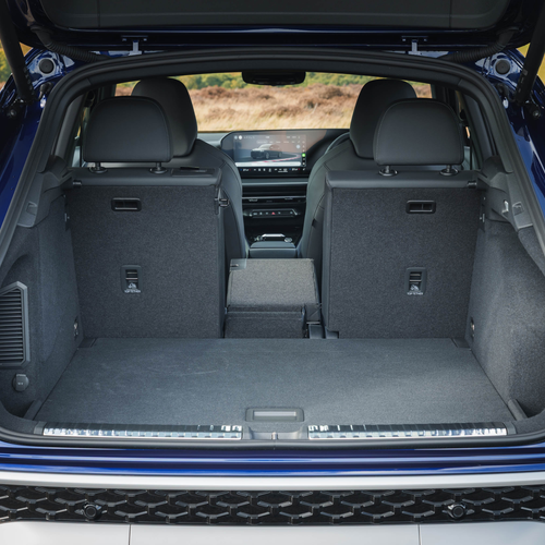 2026 Audi Q3 e-hybrid F3 UK Version Interior