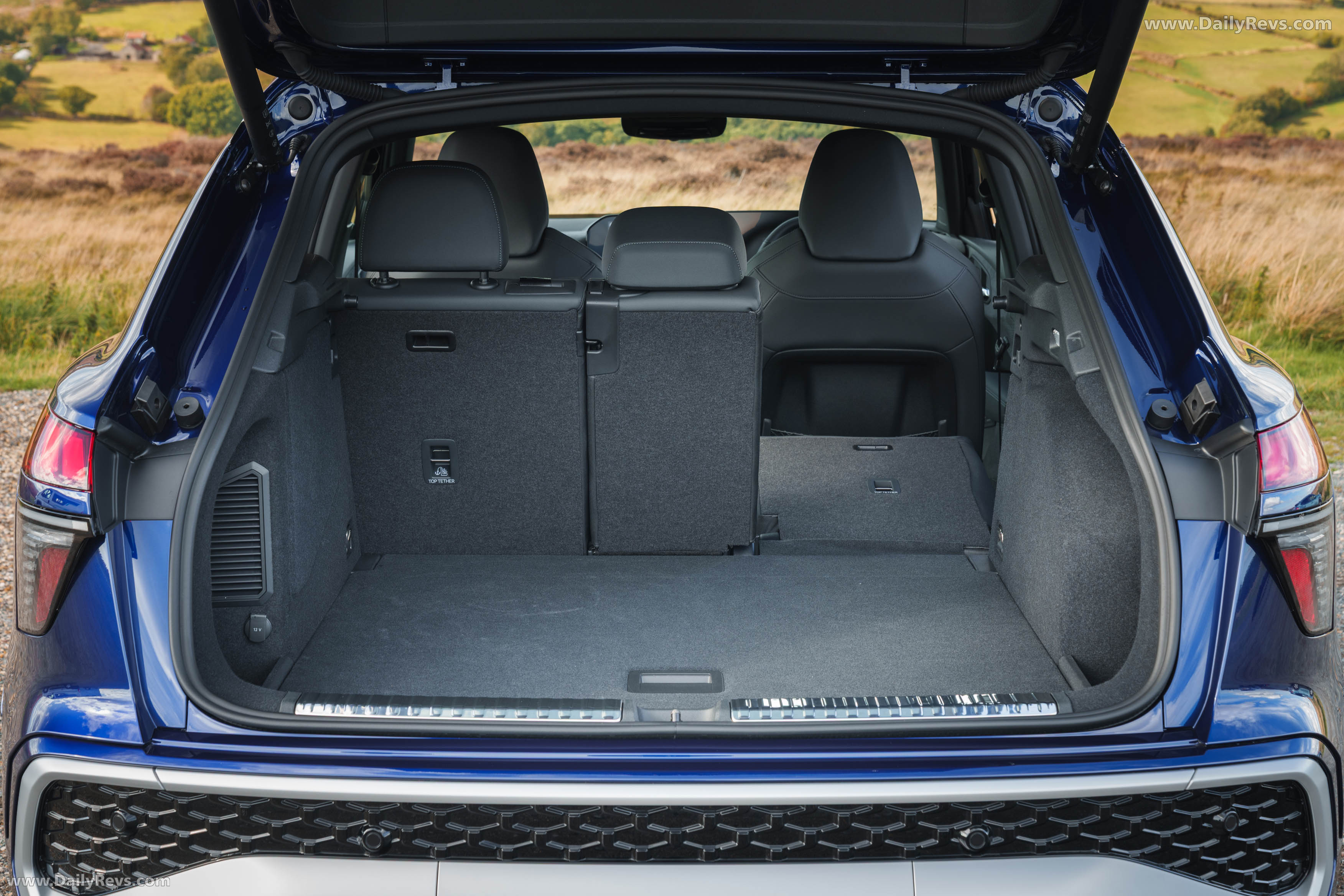 2026 Audi Q3 e-hybrid F3 UK Version Interior