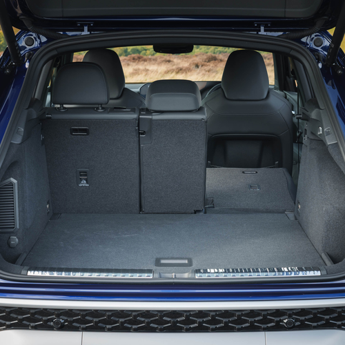 2026 Audi Q3 e-hybrid F3 UK Version Interior