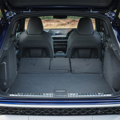 2026 Audi Q3 e-hybrid F3 UK Version Interior