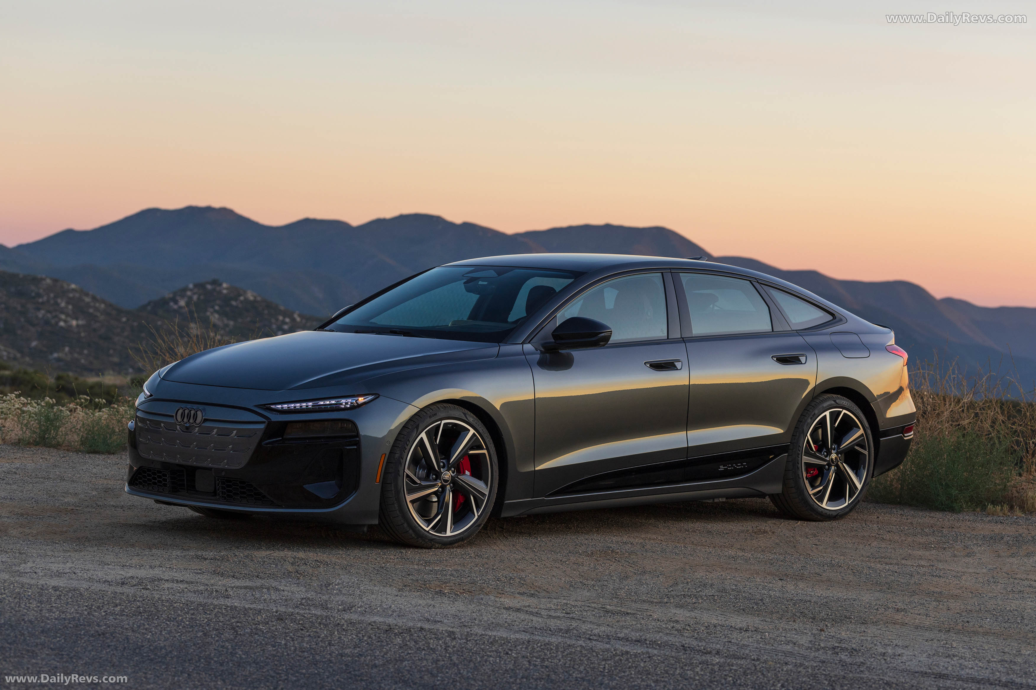 2025 Audi S6 Sportback e-tron C9 Daytona Gray Front View