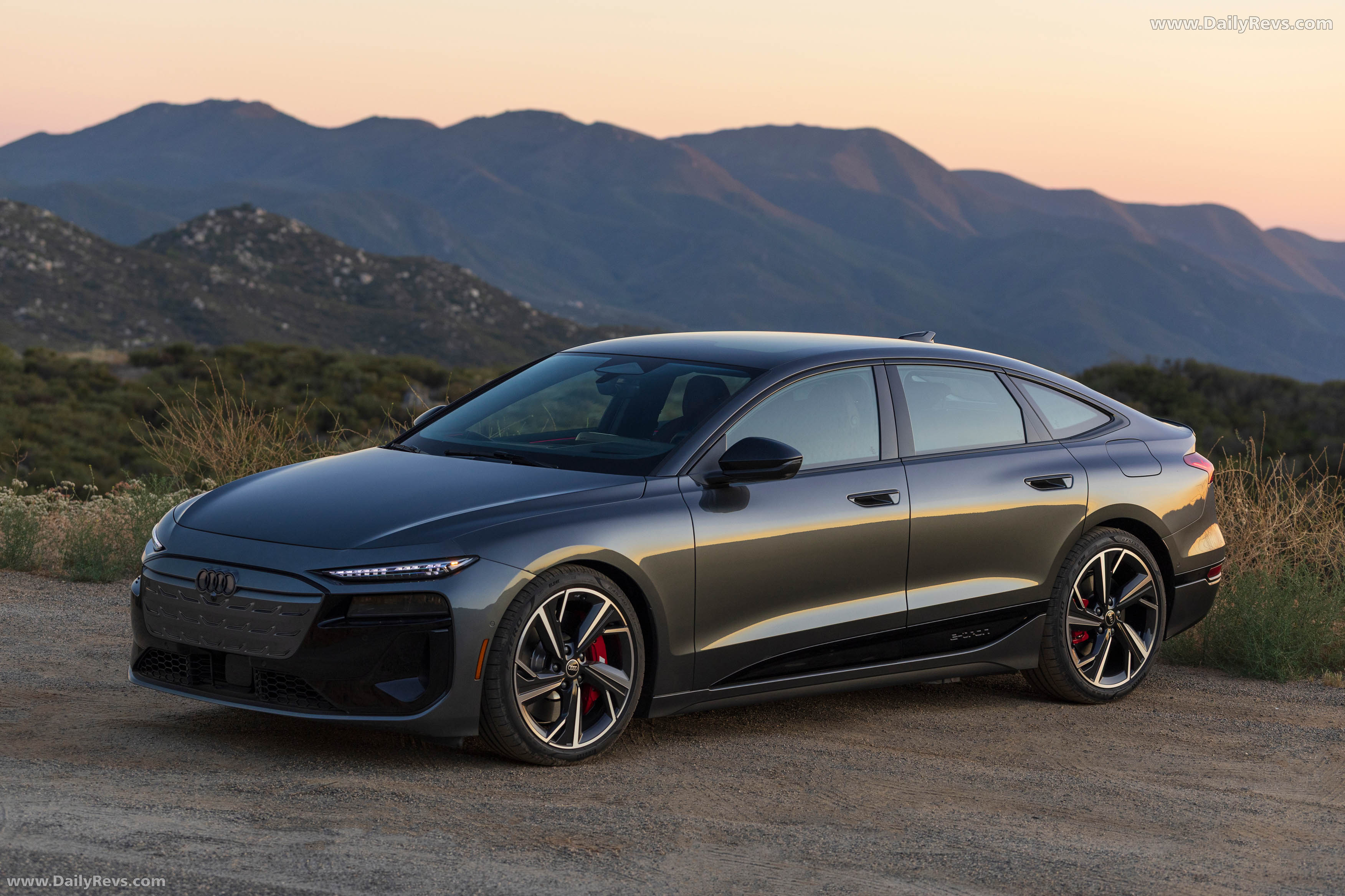2025 Audi S6 Sportback e-tron C9 Daytona Gray Front View