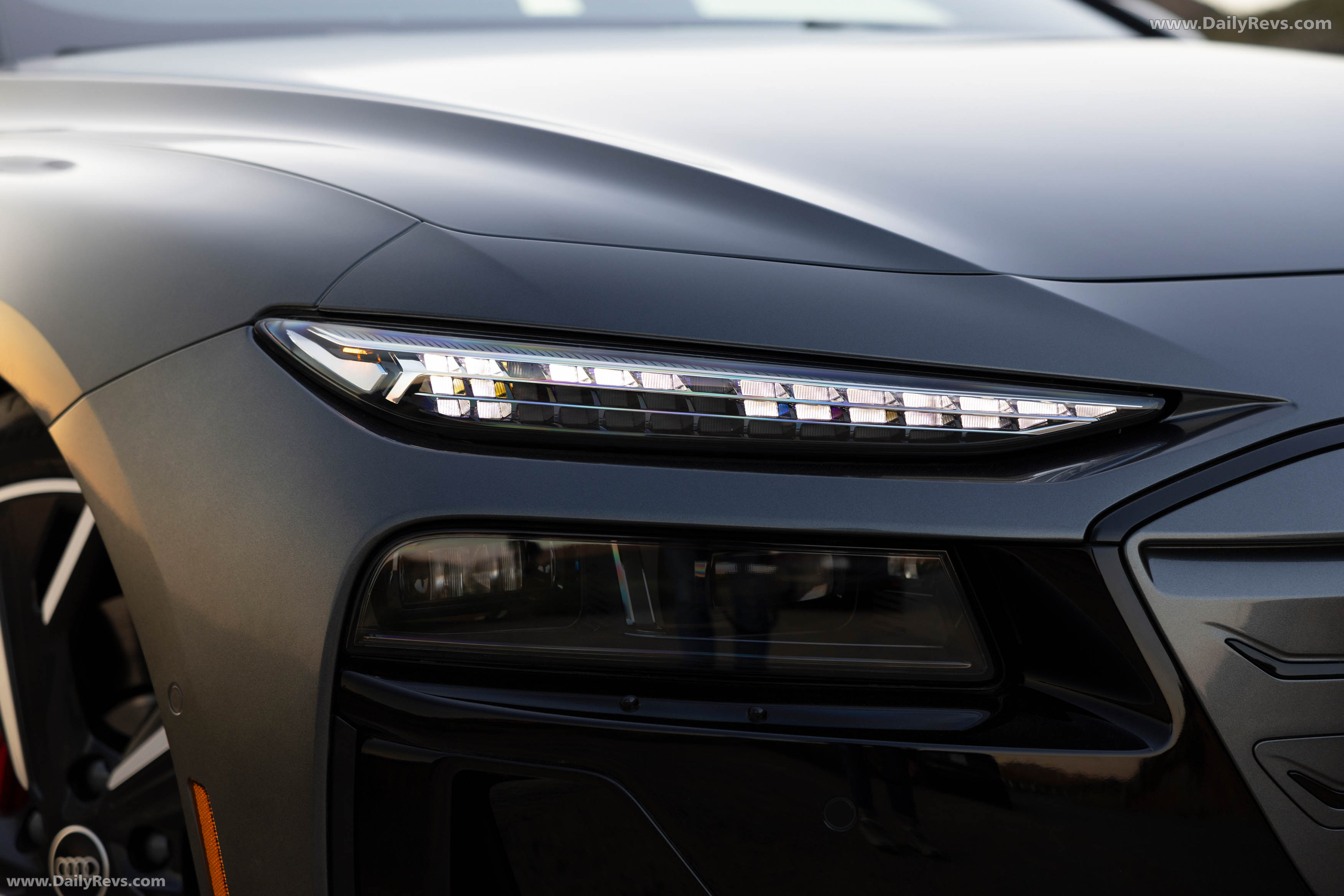 2025 Audi S6 Sportback e-tron C9 Daytona Gray Exterior
