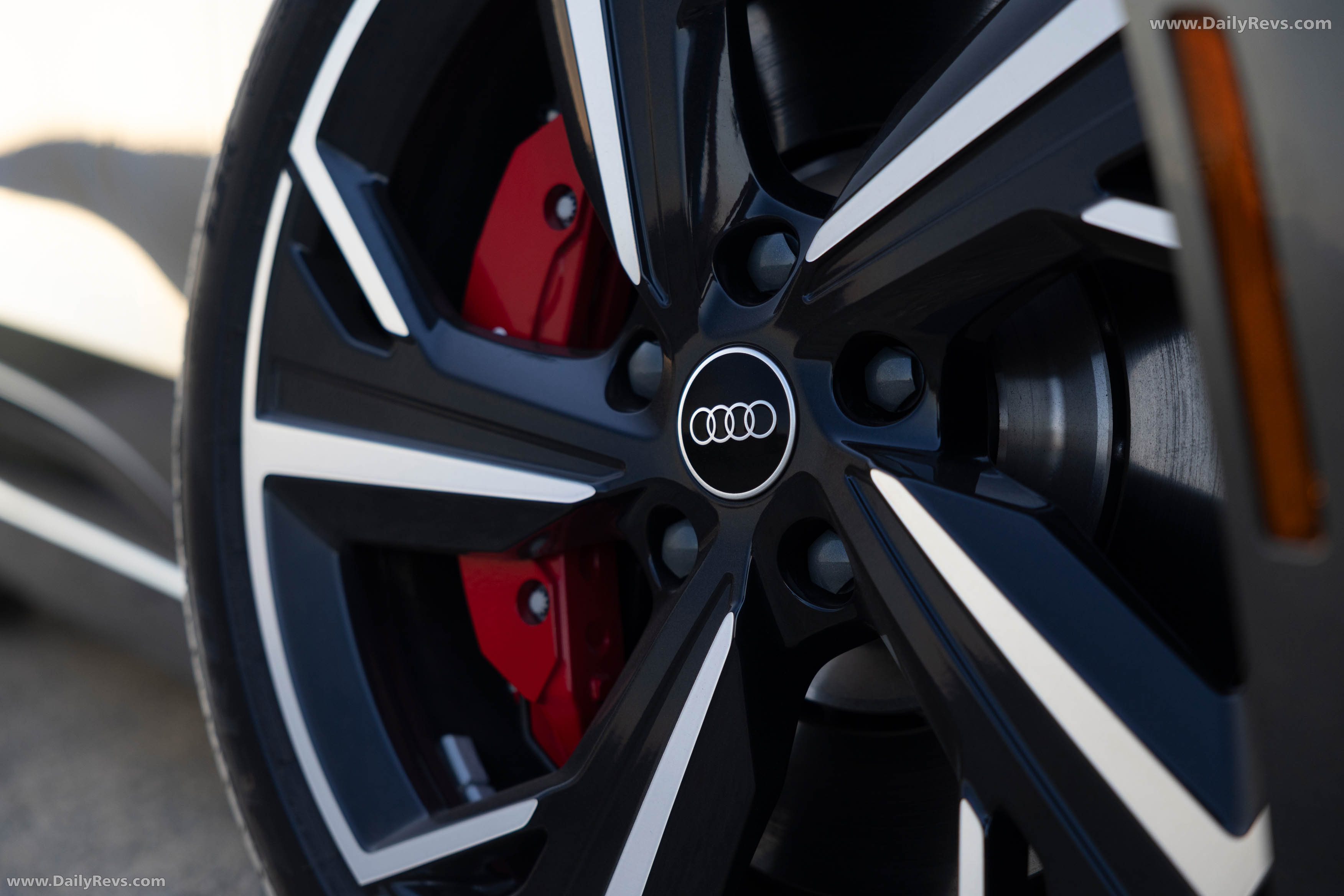 2025 Audi S6 Sportback e-tron C9 Daytona Gray Exterior