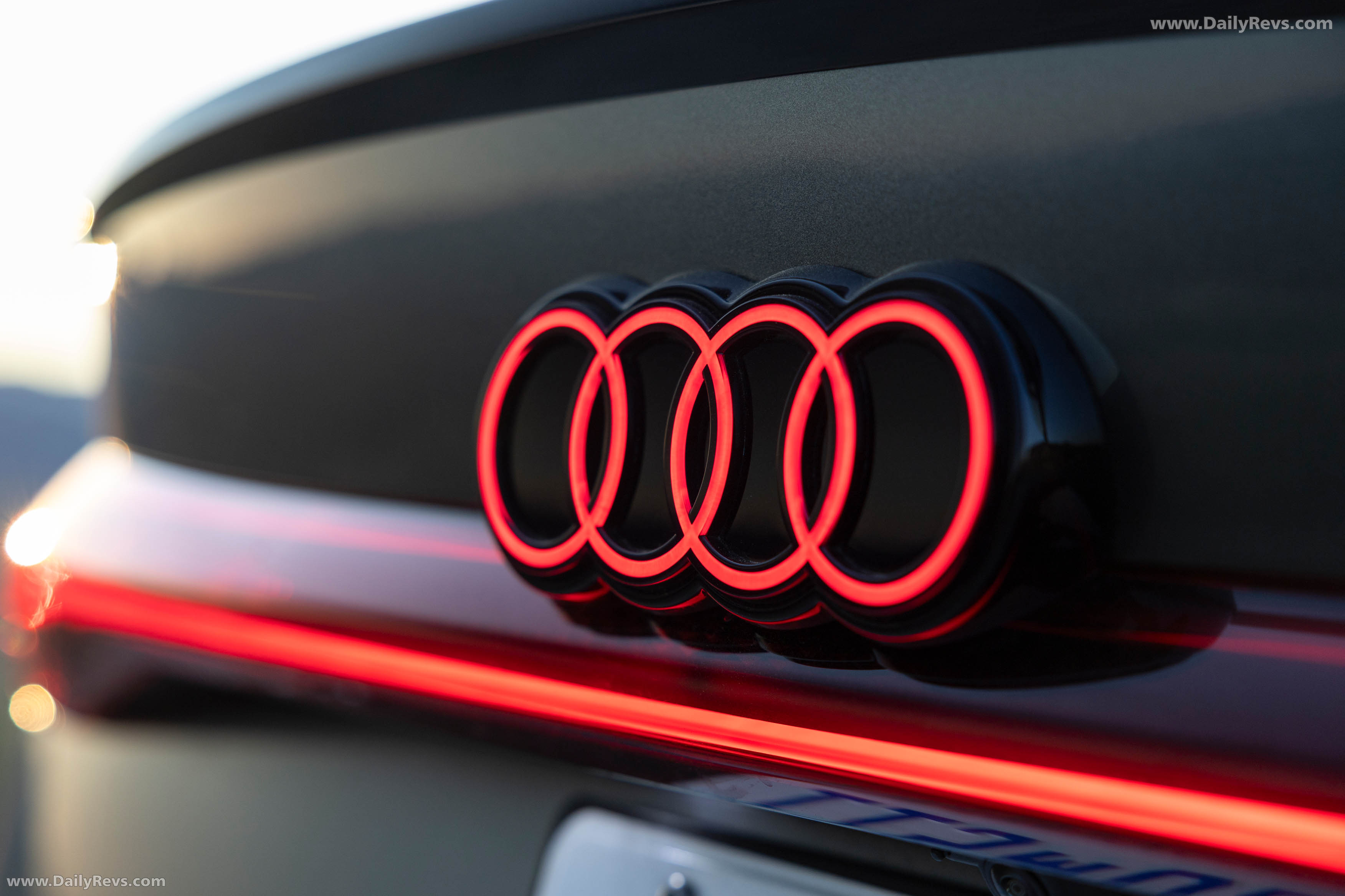 2025 Audi S6 Sportback e-tron C9 Daytona Gray Exterior