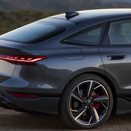 2025 Audi S6 Sportback e-tron C9 Daytona Gray Exterior