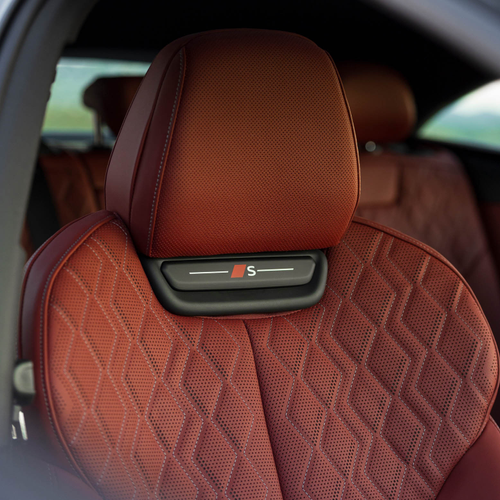 2025 Audi S6 Sportback e-tron C9 Daytona Gray Interior