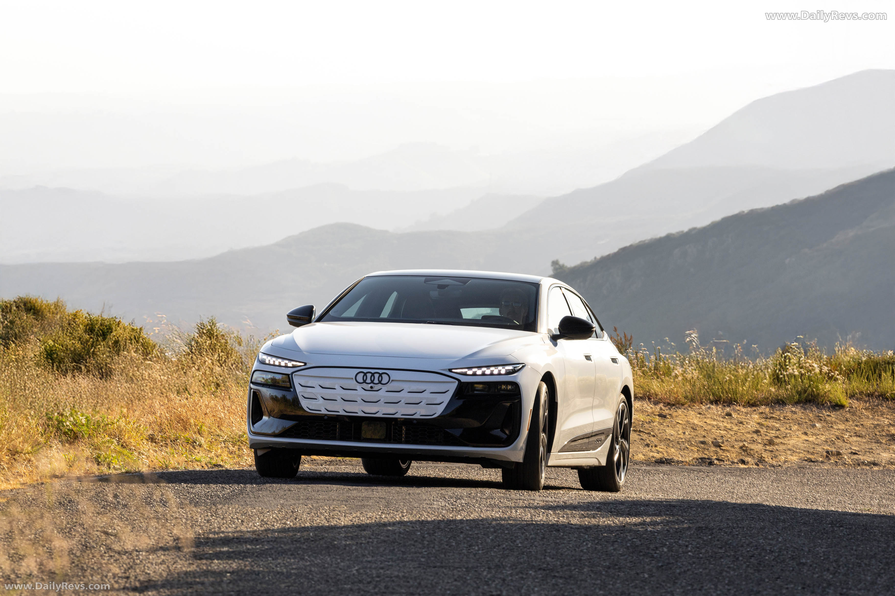 2025 Audi S6 Sportback e-tron C9 Glacier White Front View