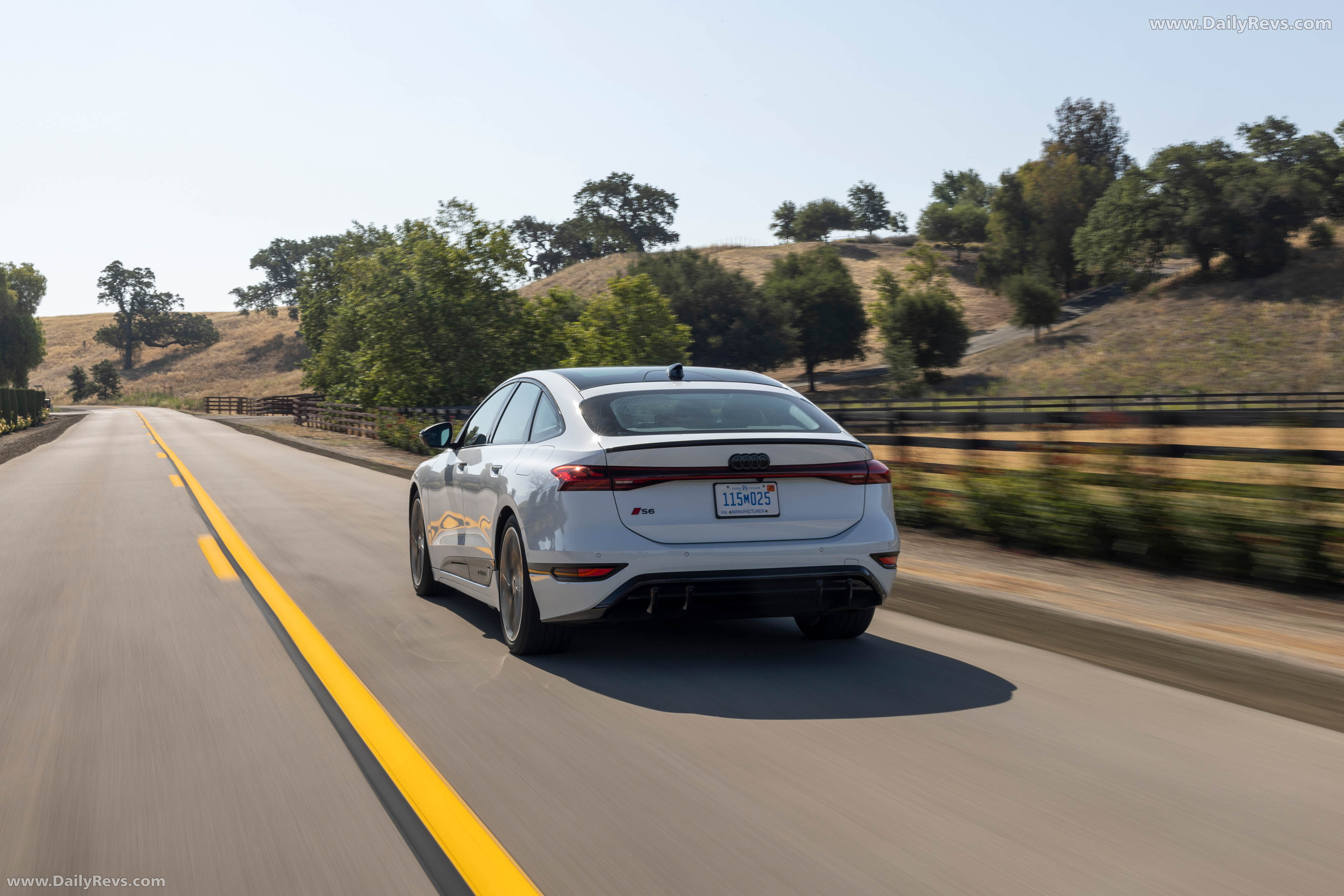 2025 Audi S6 Sportback e-tron C9 Glacier White Rear View