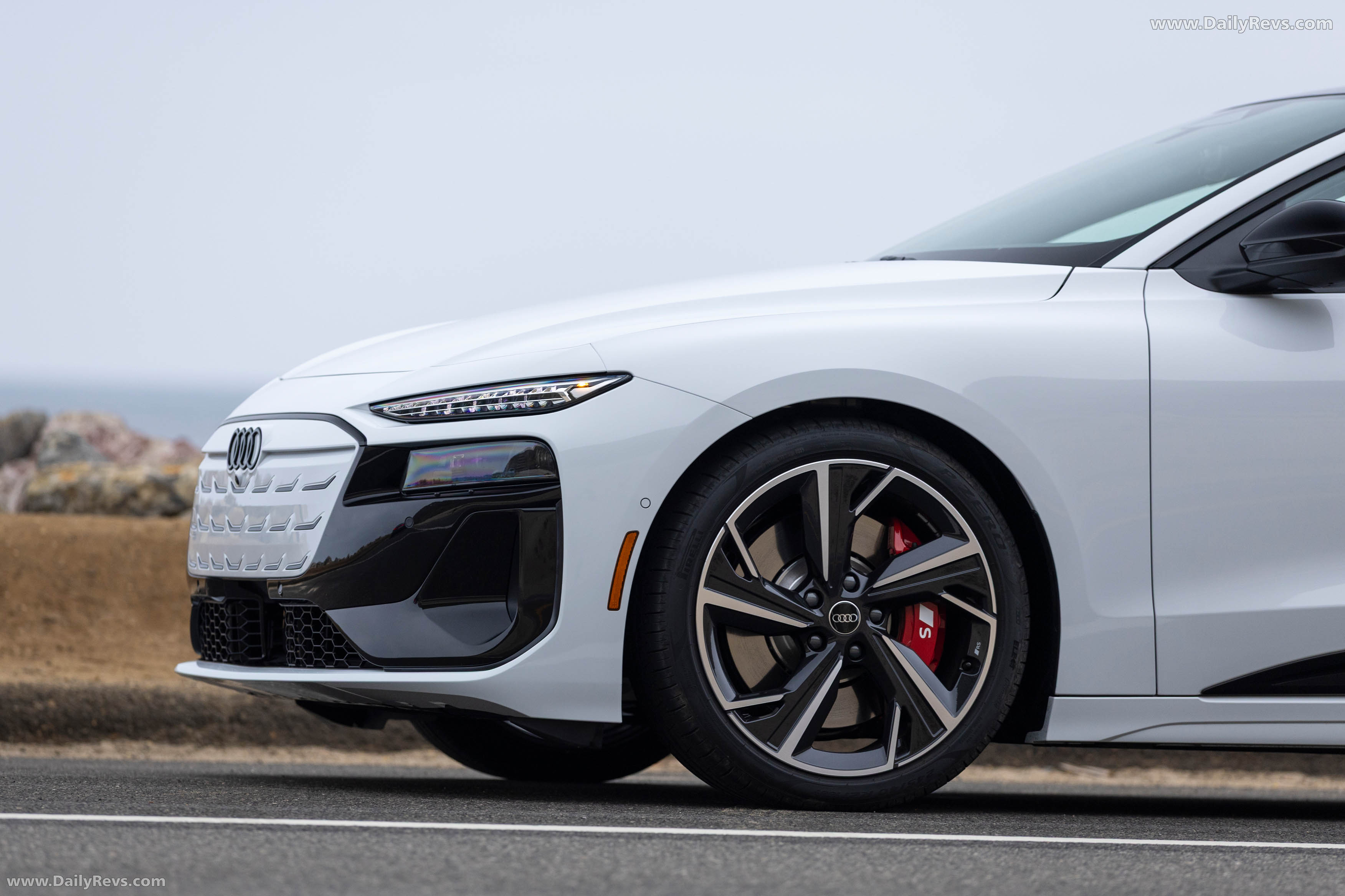 2025 Audi S6 Sportback e-tron C9 Glacier White Exterior