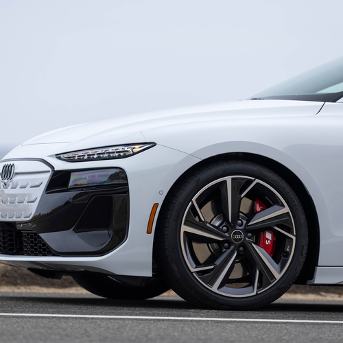 2025 Audi S6 Sportback e-tron C9 Glacier White Exterior
