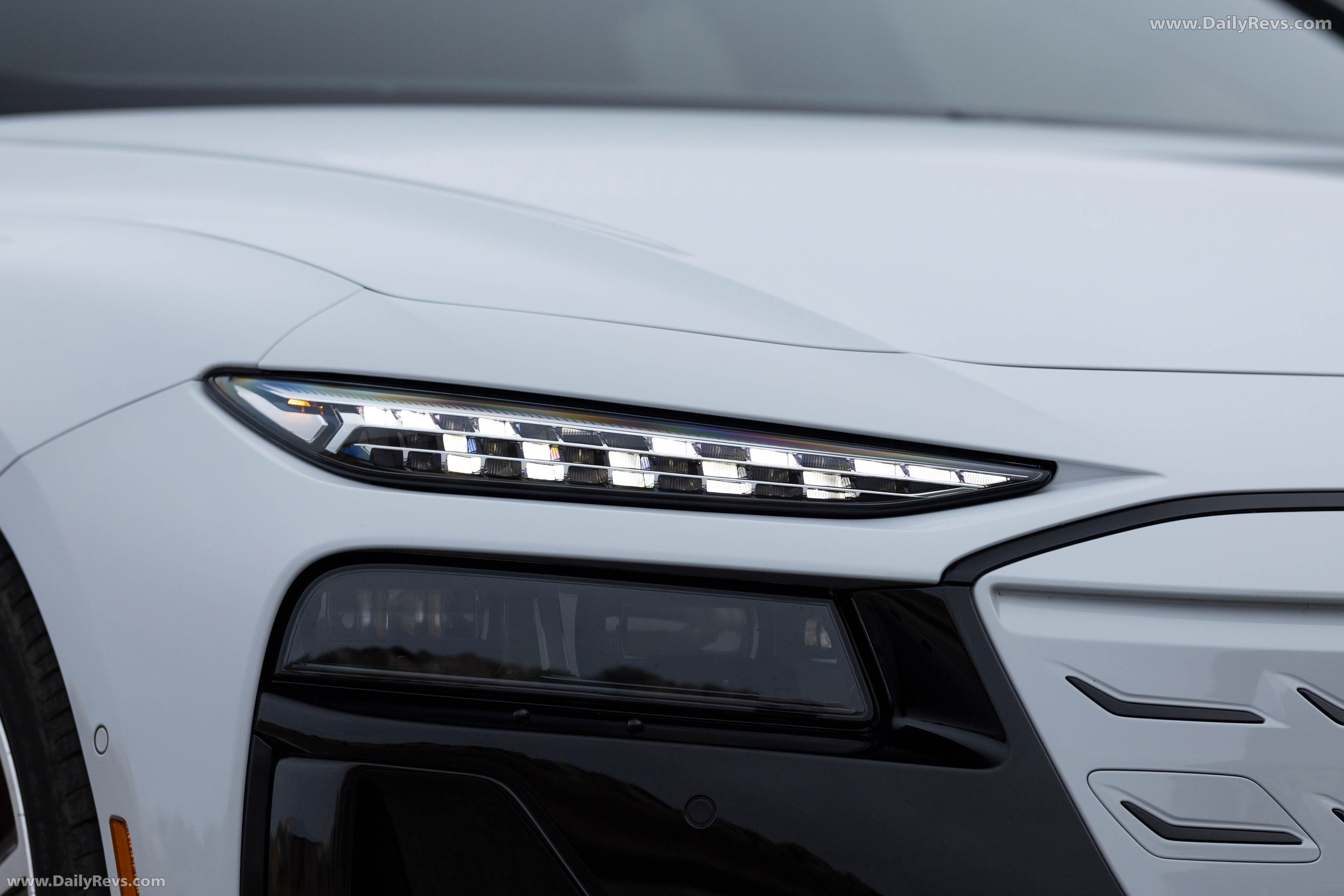 2025 Audi S6 Sportback e-tron C9 Glacier White Exterior