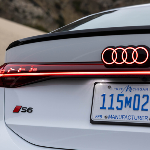 2025 Audi S6 Sportback e-tron C9 Glacier White Exterior