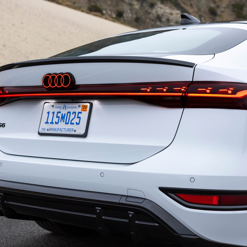 2025 Audi S6 Sportback e-tron C9 Glacier White Exterior