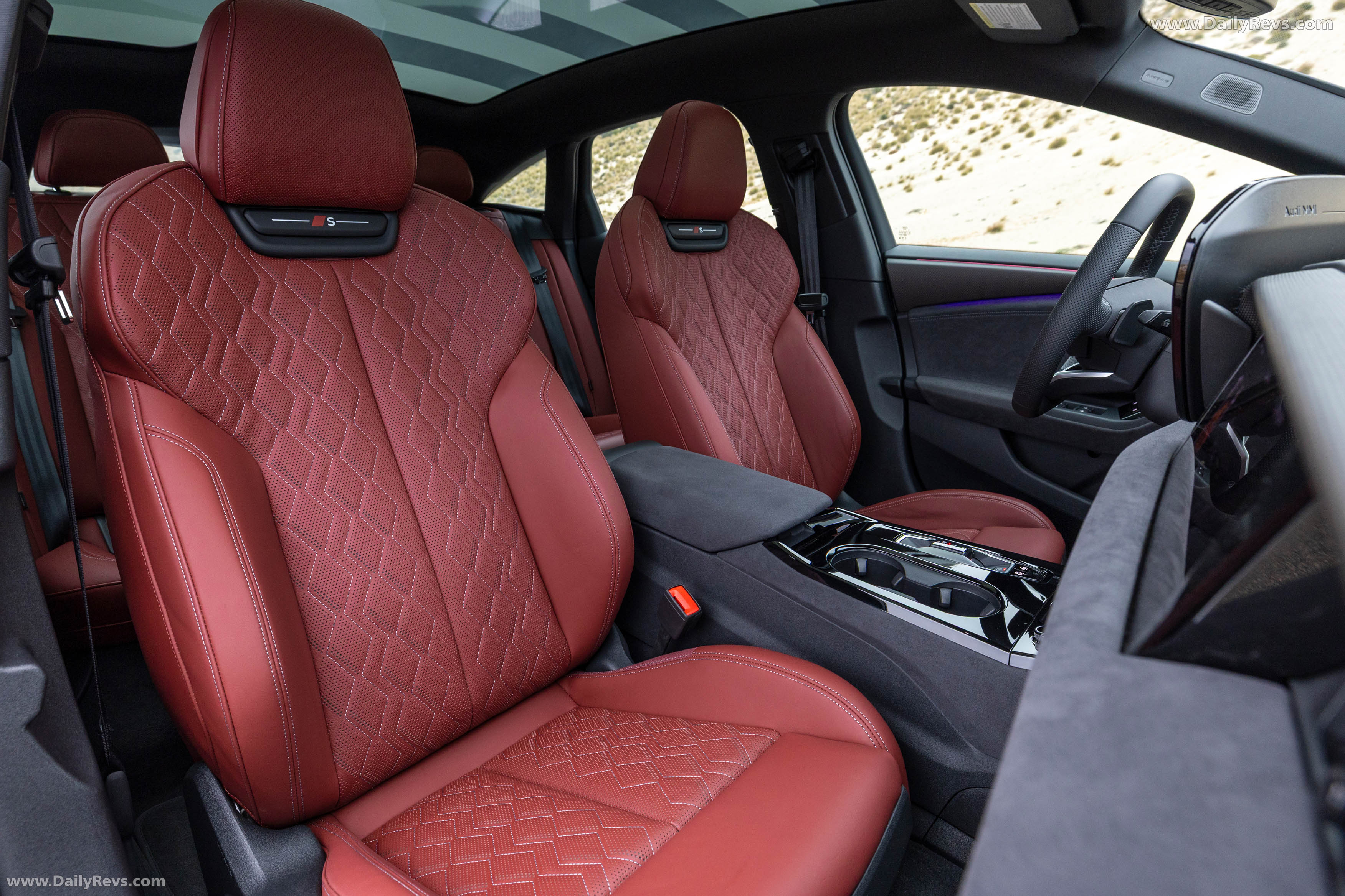 2025 Audi S6 Sportback e-tron C9 Glacier White Interior