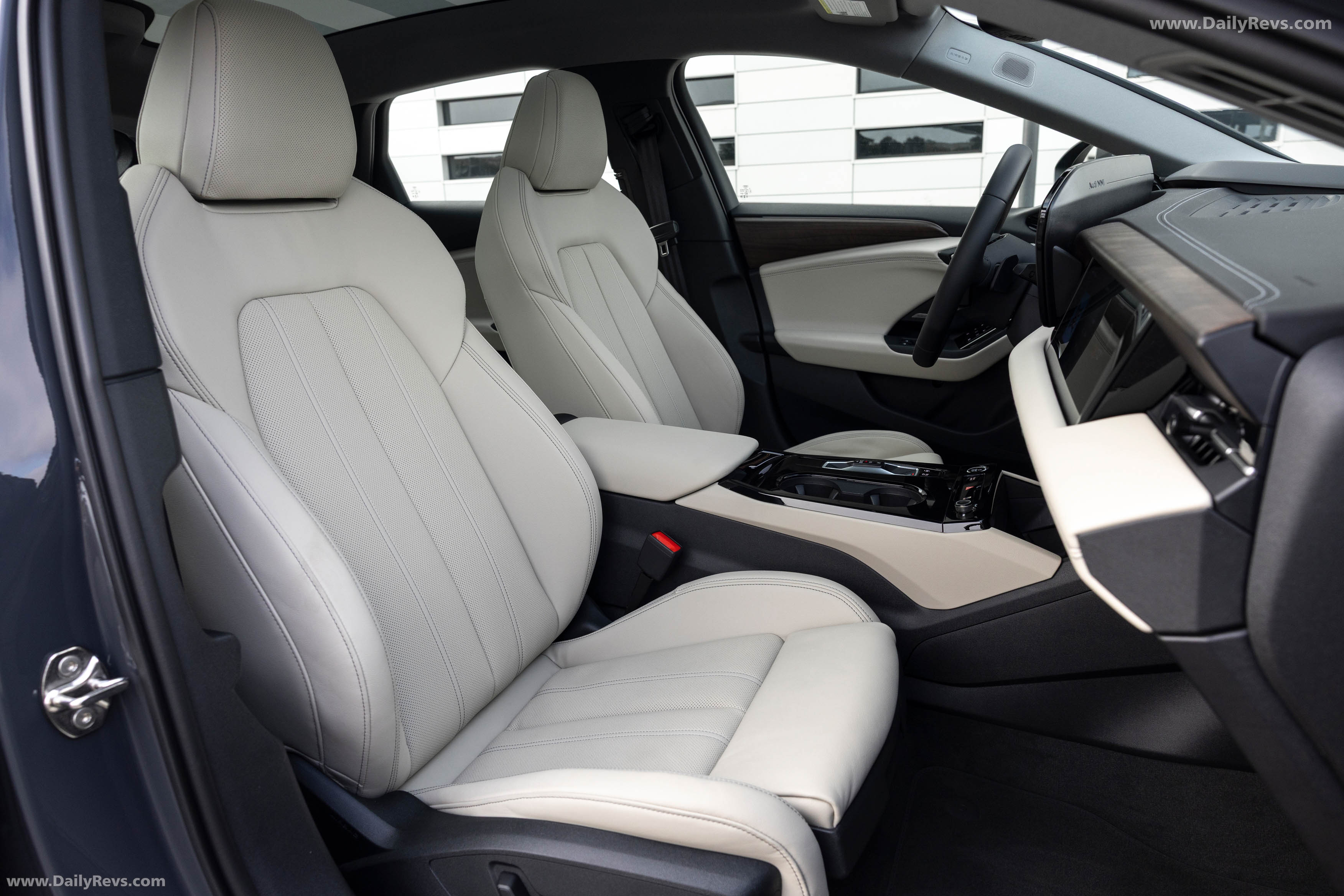 2025 Audi A6 Sportback e-tron C9 Magnet Gray Interior