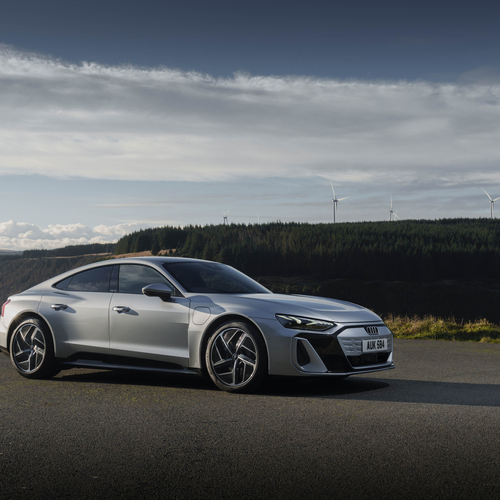 2025 Audi e-tron GT quattro UK Version Front View