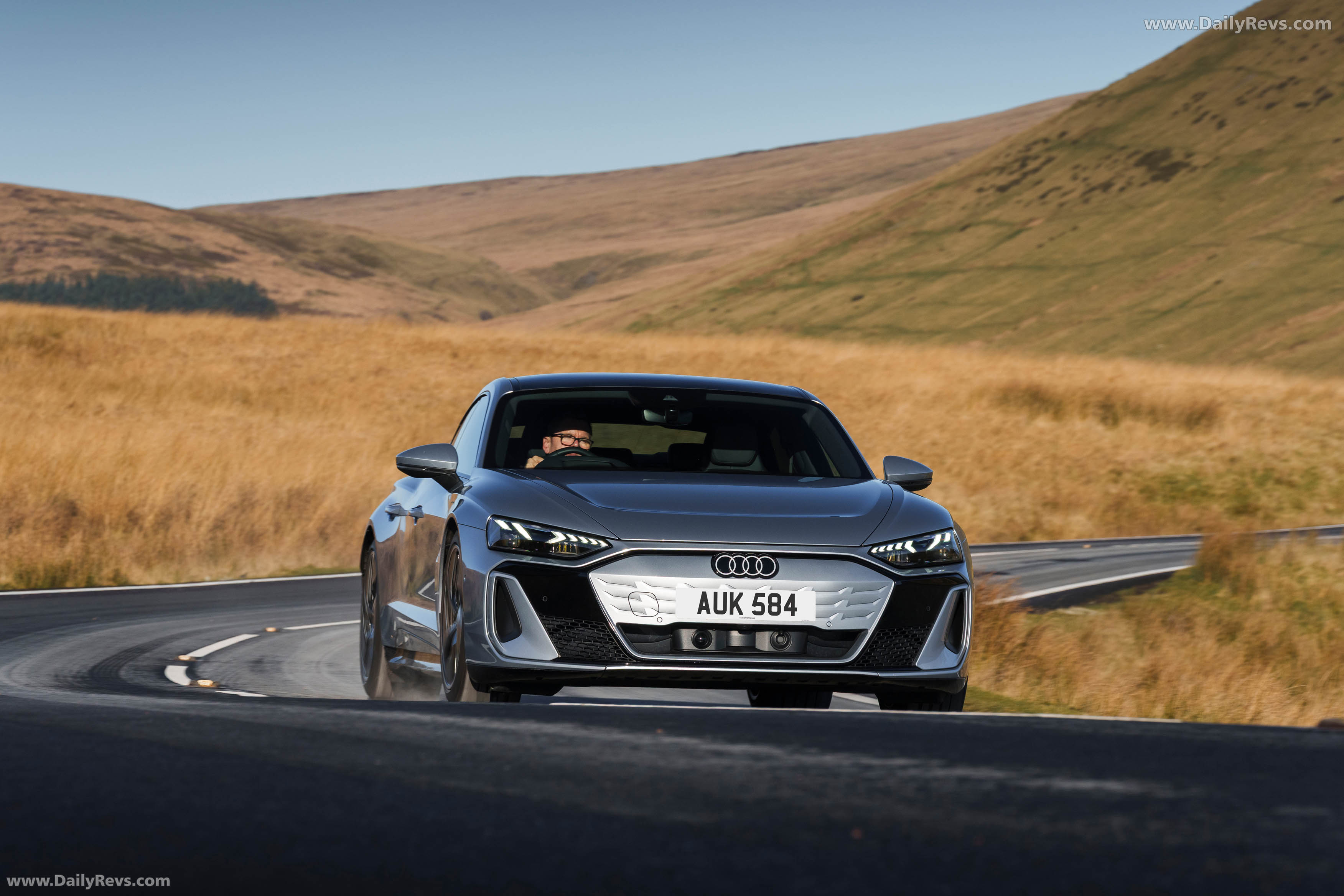 2025 Audi e-tron GT quattro UK Version Front View