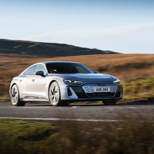 2025 Audi e-tron GT quattro UK Version Front View