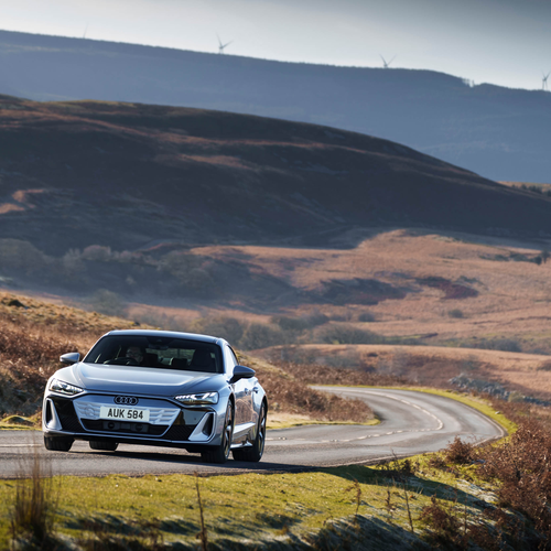 2025 Audi e-tron GT quattro UK Version Front View