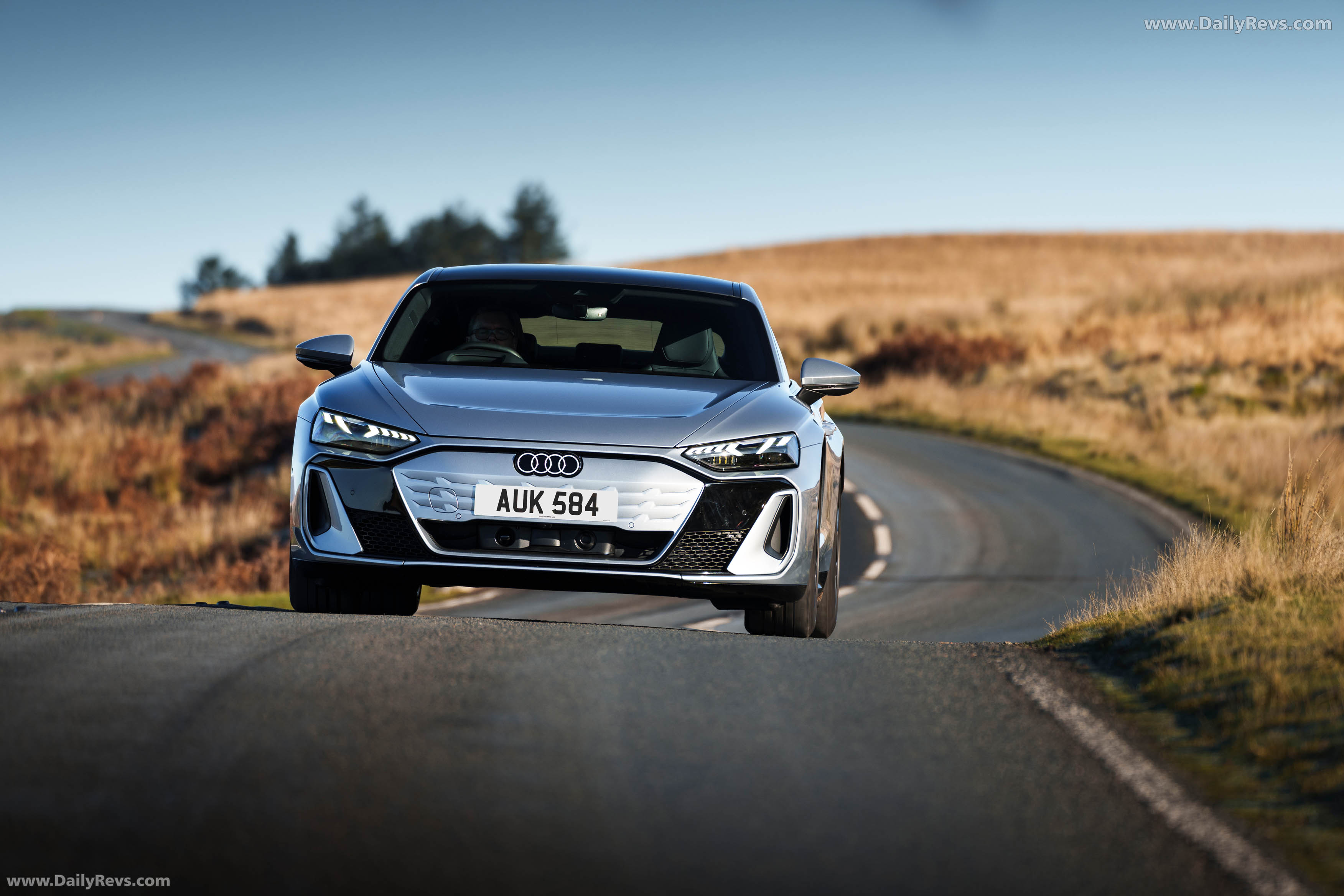 2025 Audi e-tron GT quattro UK Version Front View