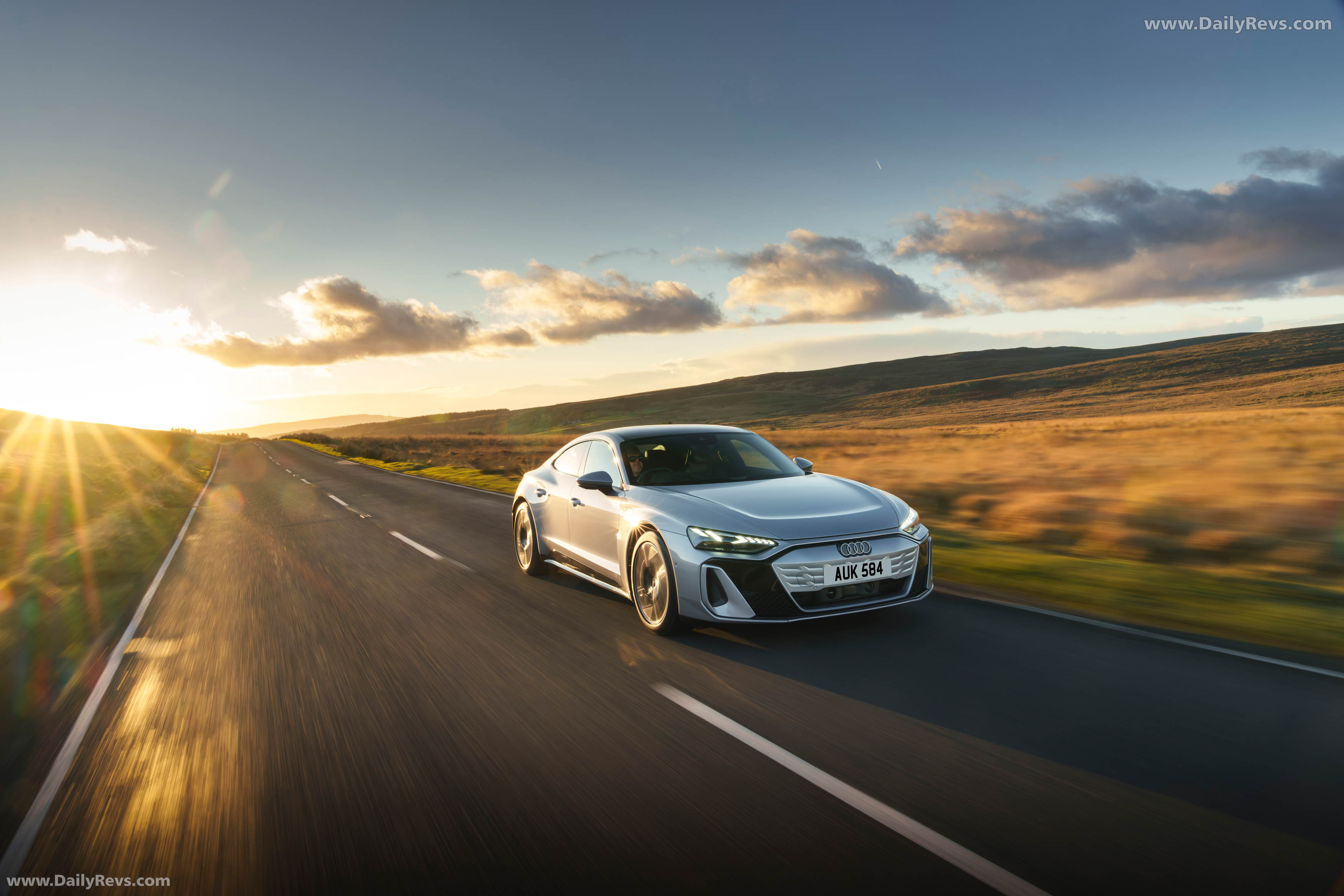 2025 Audi e-tron GT quattro UK Version Front View