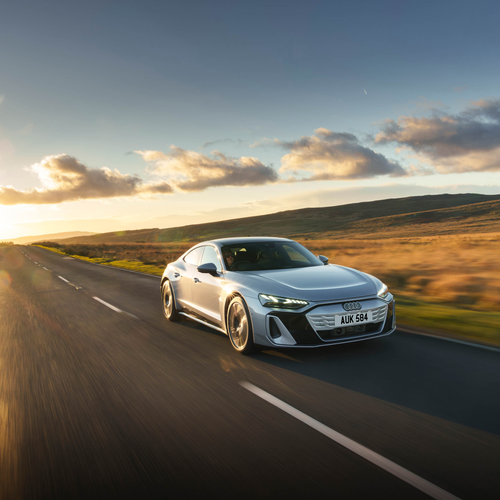 2025 Audi e-tron GT quattro UK Version Front View
