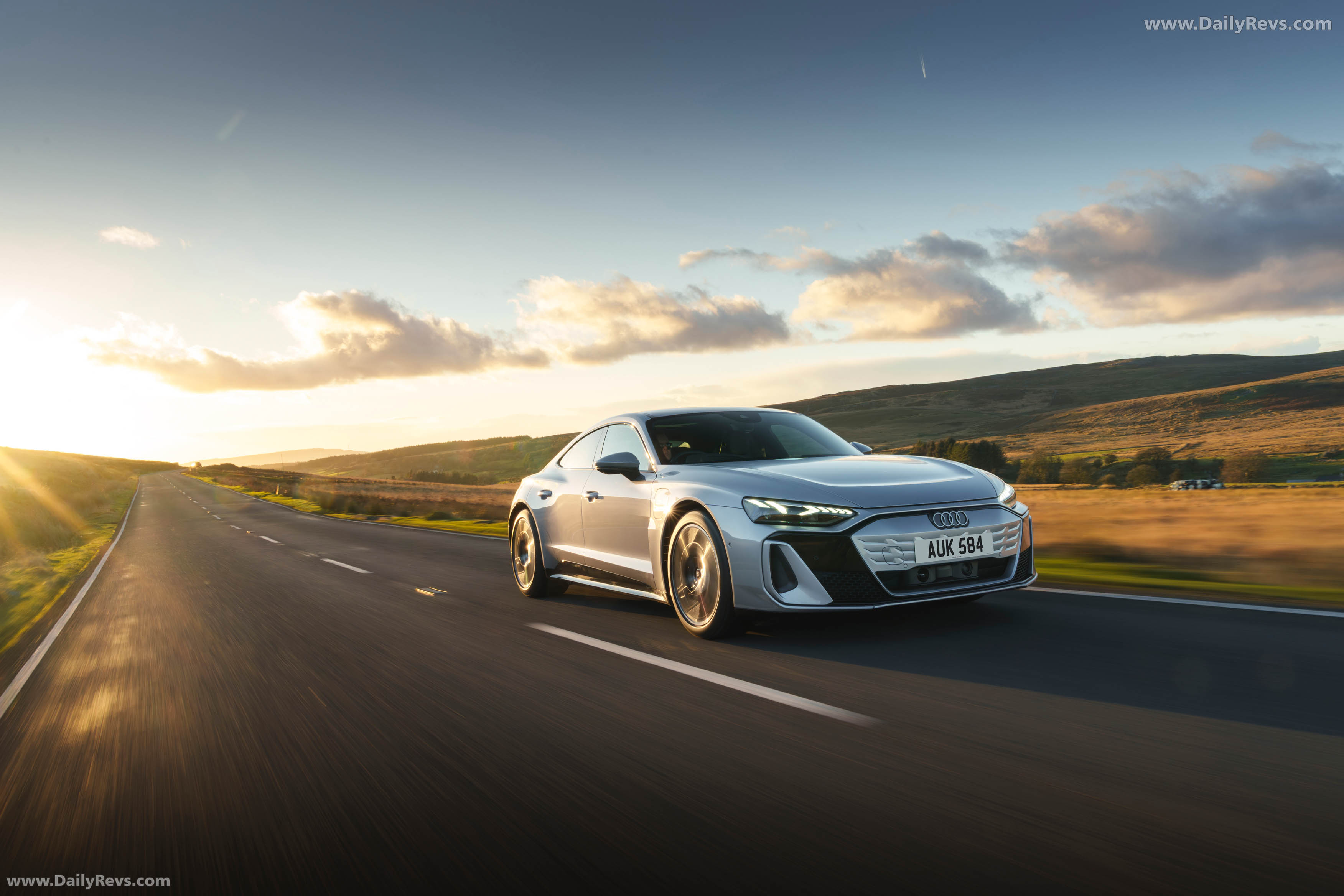 2025 Audi e-tron GT quattro UK Version Front View