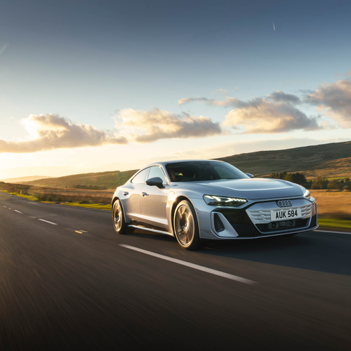 2025 Audi e-tron GT quattro UK Version Front View