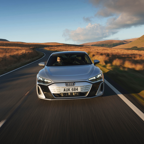 2025 Audi e-tron GT quattro UK Version Front View