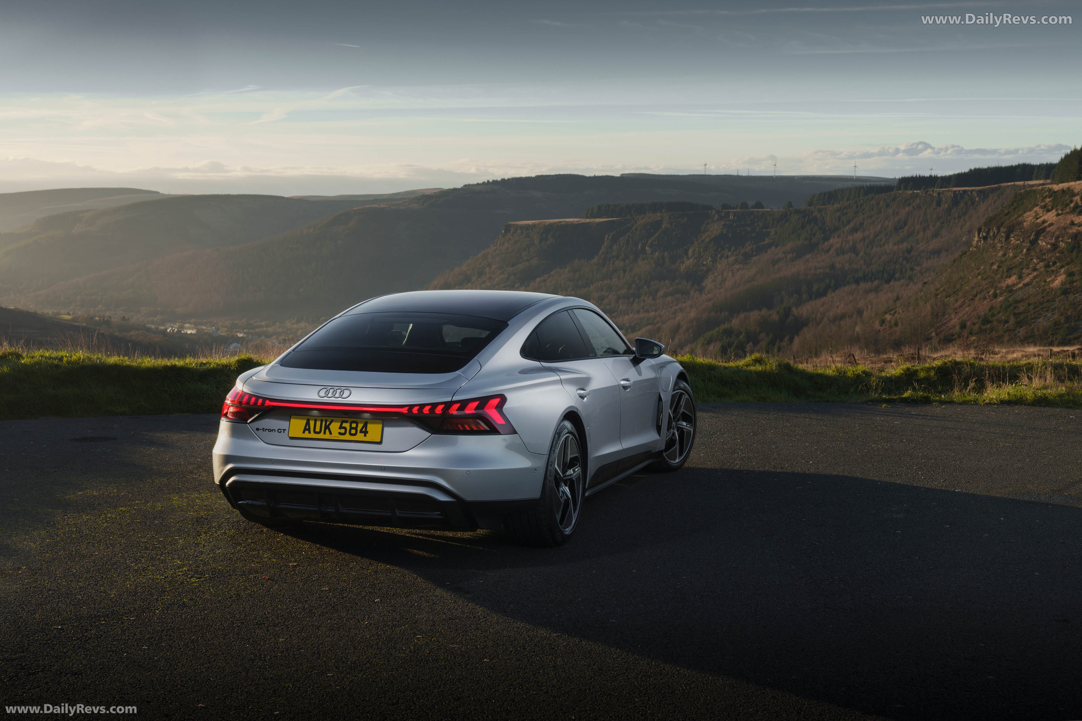 2025 Audi e-tron GT quattro UK Version Rear View