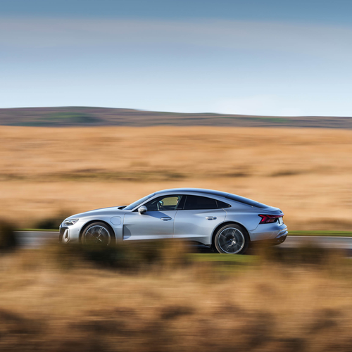 2025 Audi e-tron GT quattro UK Version Side View