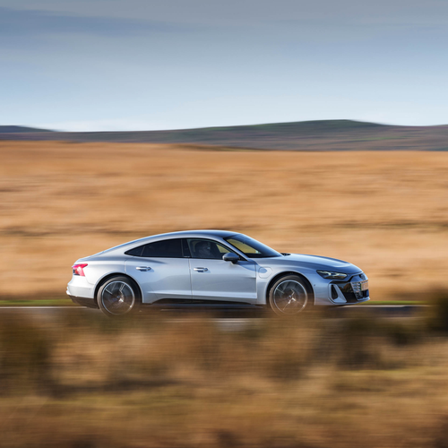 2025 Audi e-tron GT quattro UK Version Side View