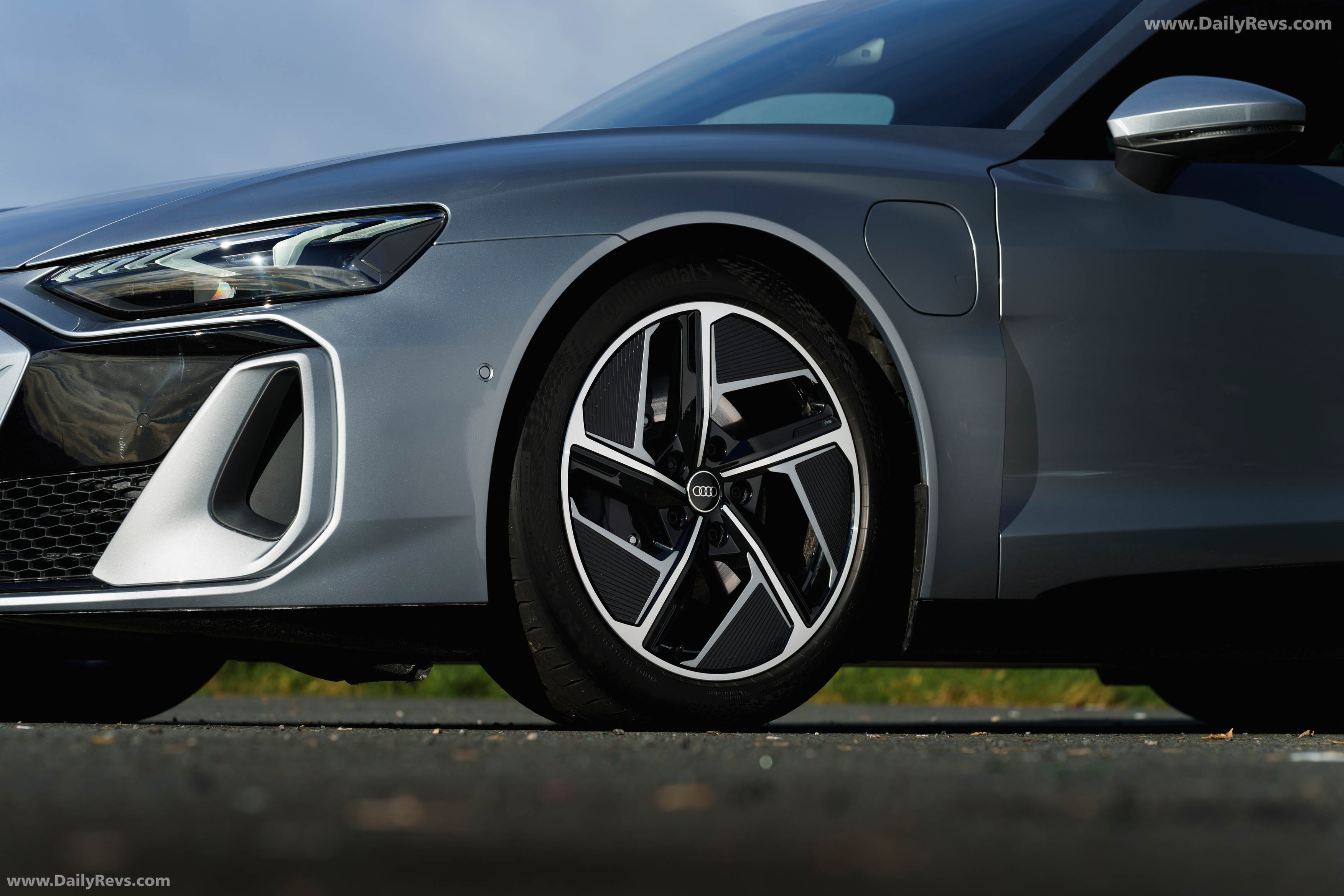 2025 Audi e-tron GT quattro UK Version Exterior