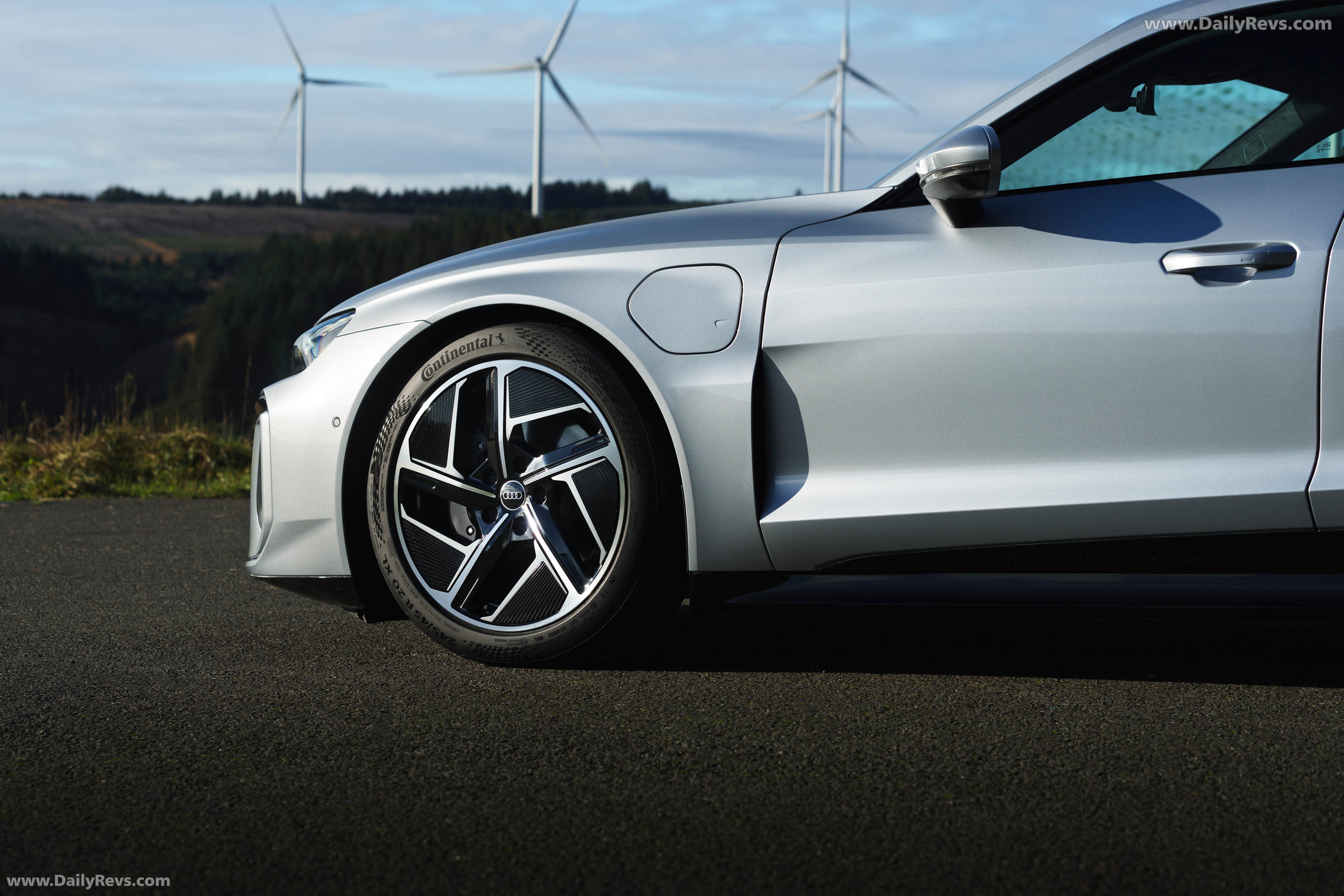 2025 Audi e-tron GT quattro UK Version Exterior