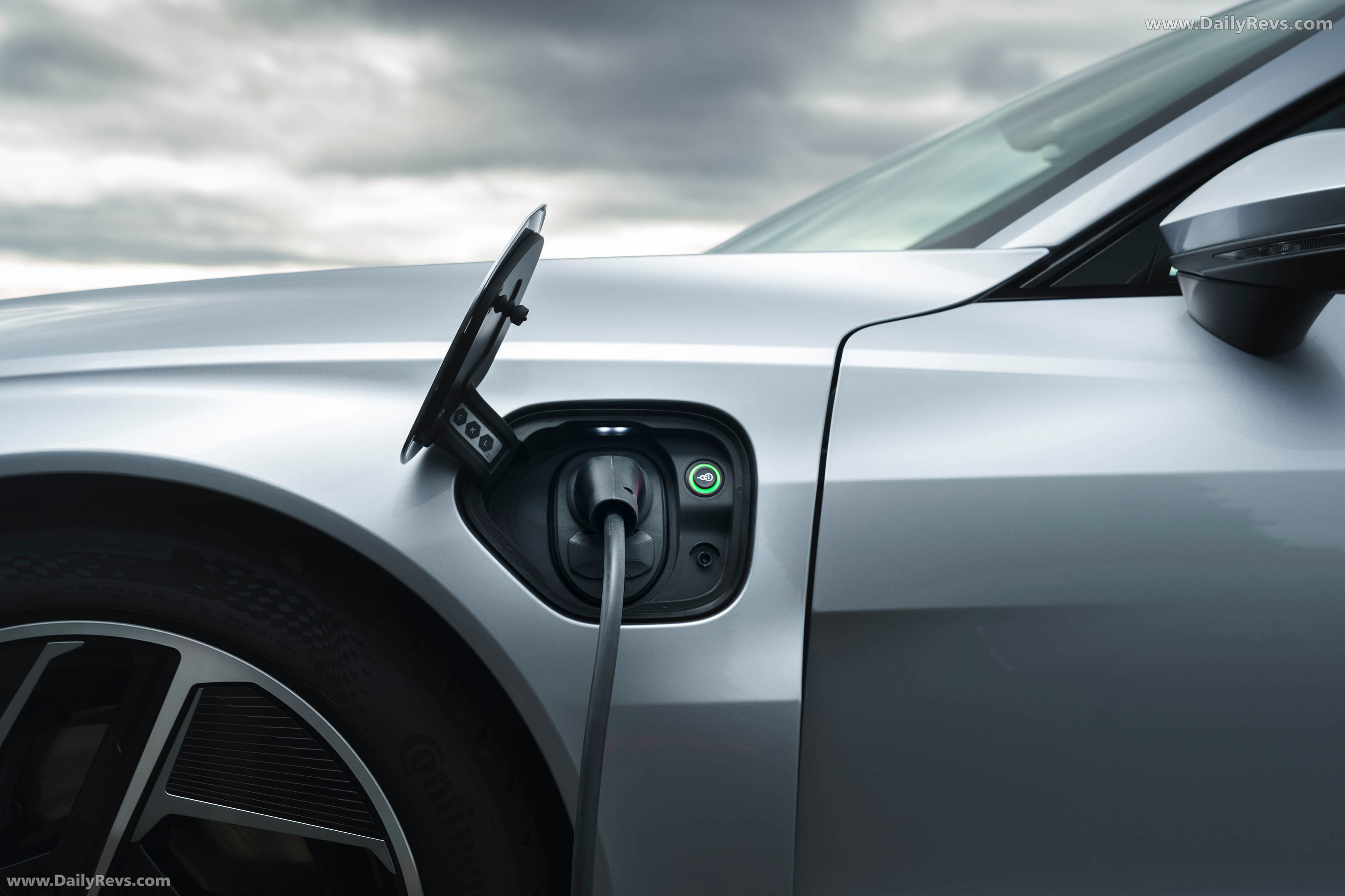2025 Audi e-tron GT quattro UK Version Exterior