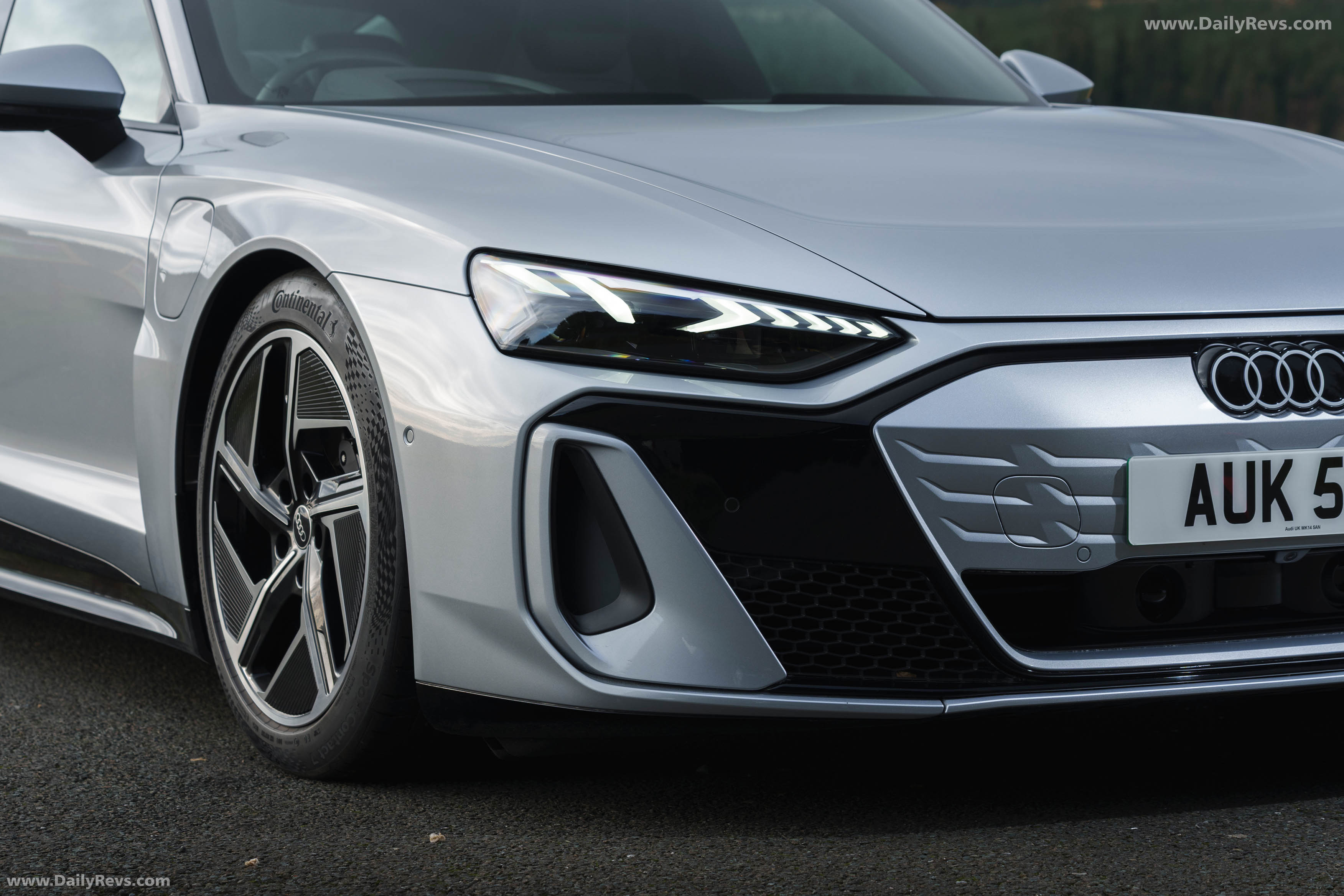 2025 Audi e-tron GT quattro UK Version Exterior