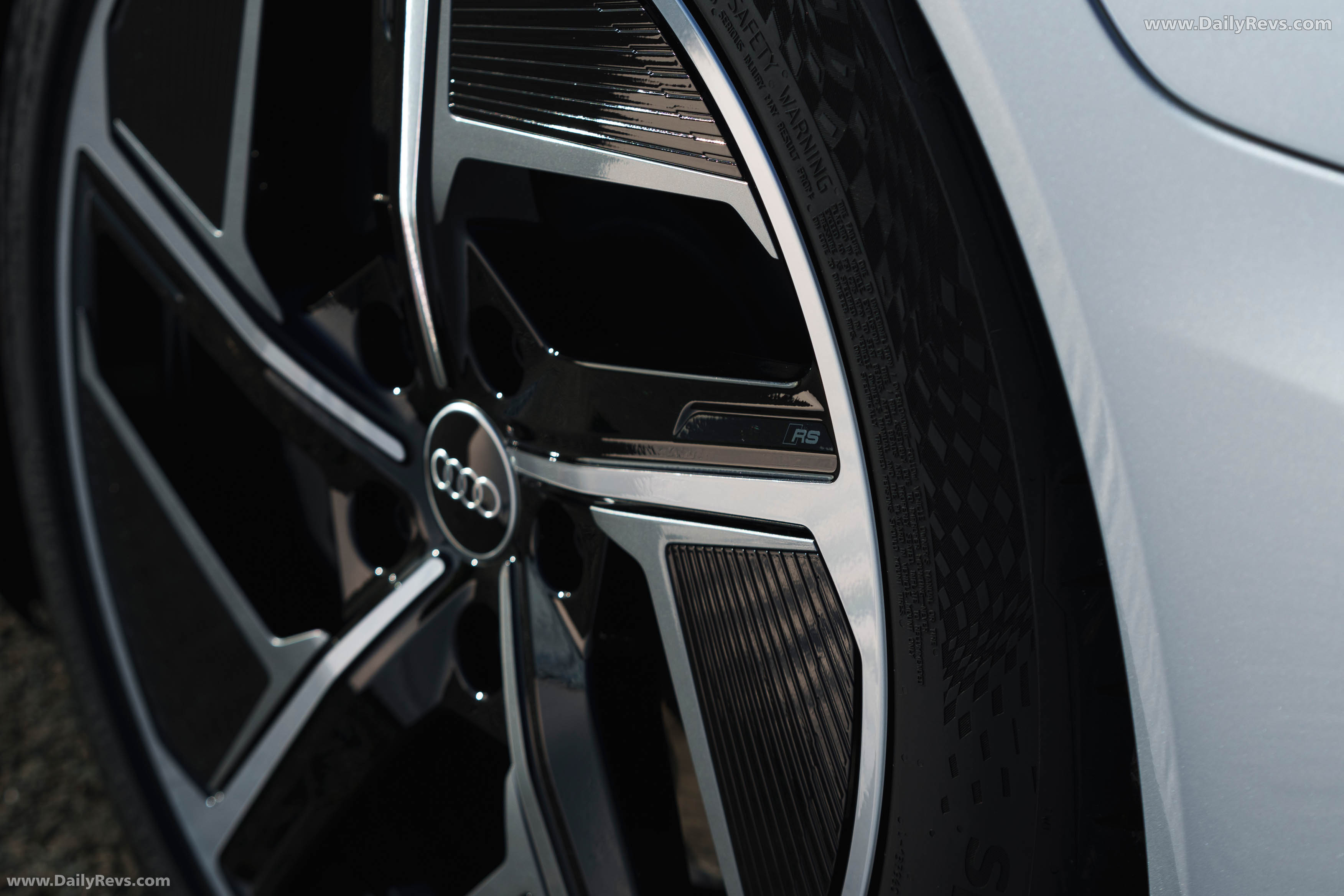 2025 Audi e-tron GT quattro UK Version Exterior