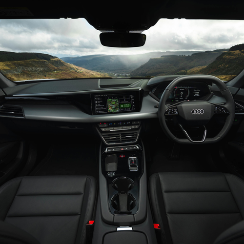 2025 Audi e-tron GT quattro UK Version Interior