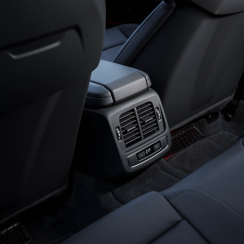 2025 Audi e-tron GT quattro UK Version Interior