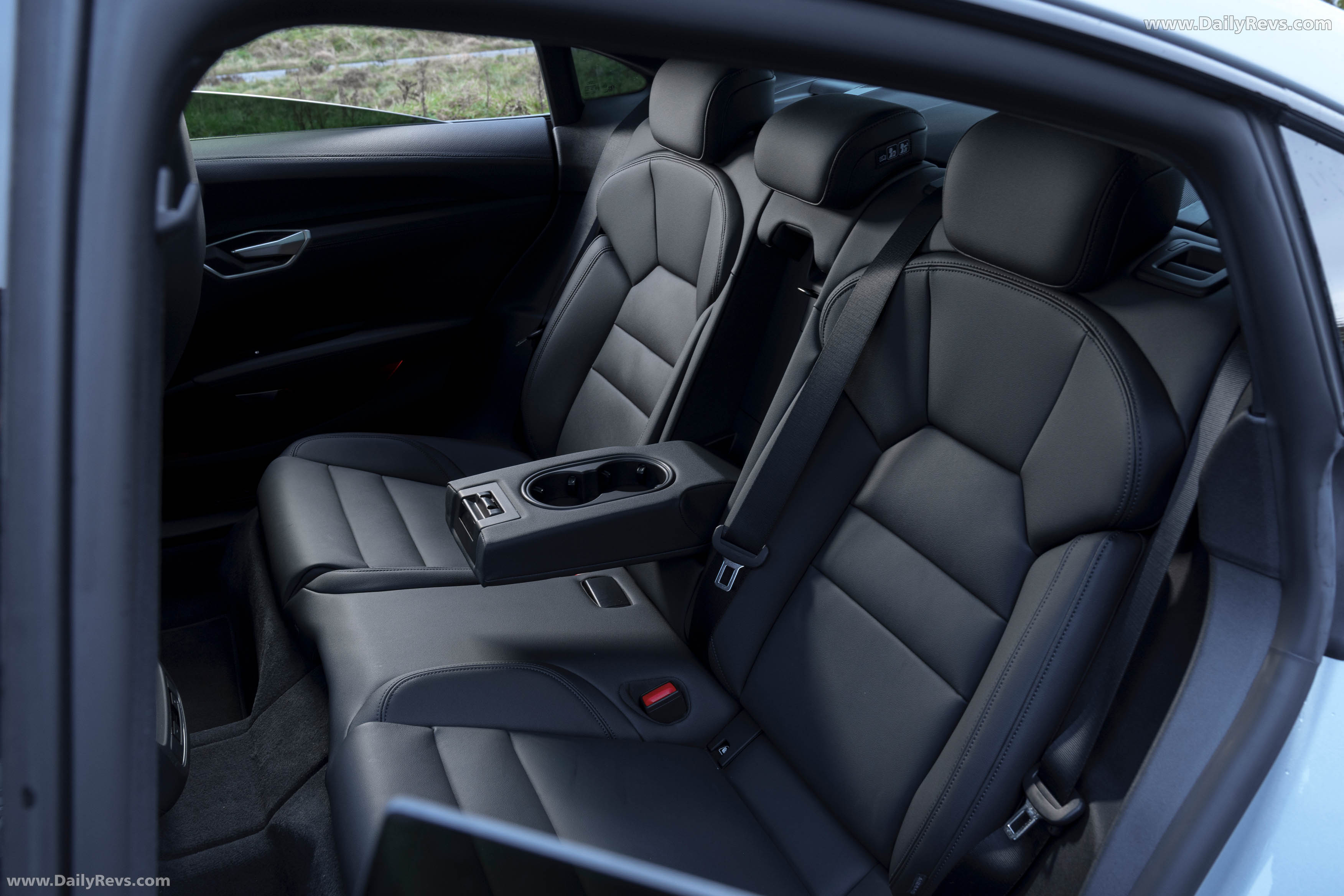 2025 Audi e-tron GT quattro UK Version Interior