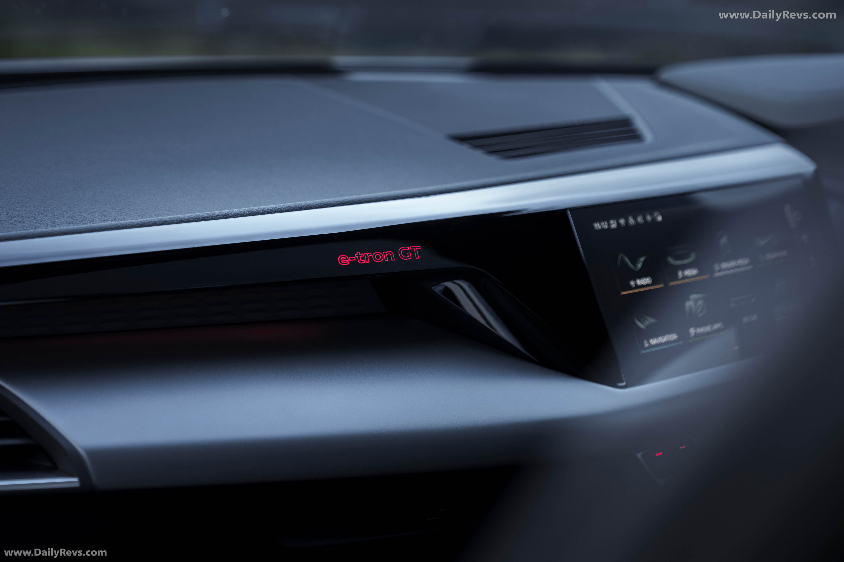 2025 Audi e-tron GT quattro UK Version Interior