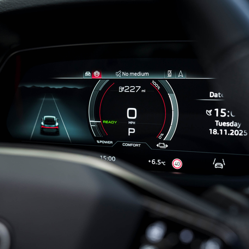2025 Audi e-tron GT quattro UK Version Interior