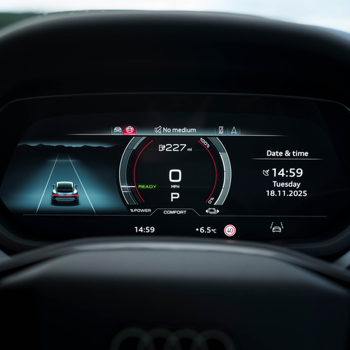 2025 Audi e-tron GT quattro UK Version Interior