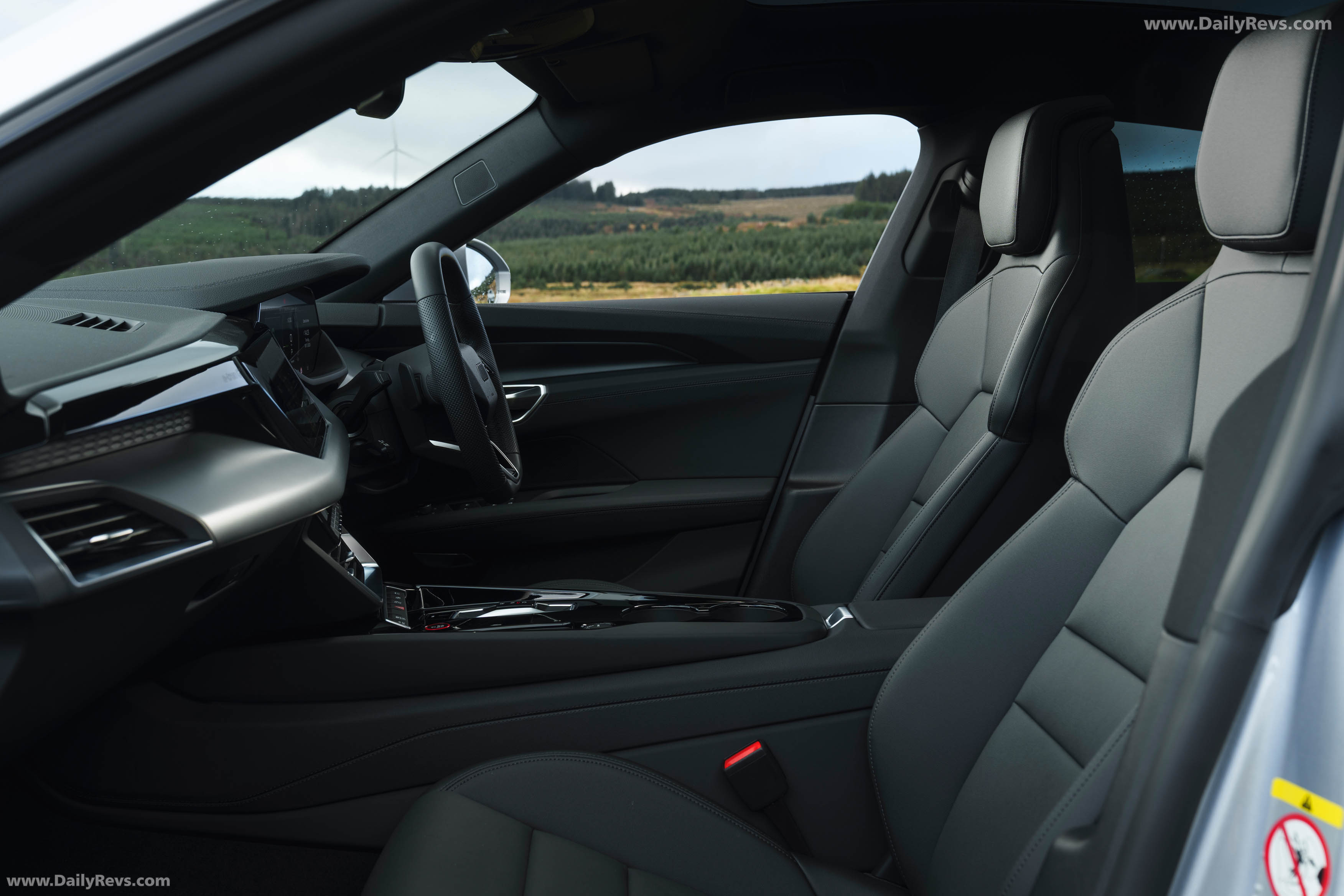 2025 Audi e-tron GT quattro UK Version Interior
