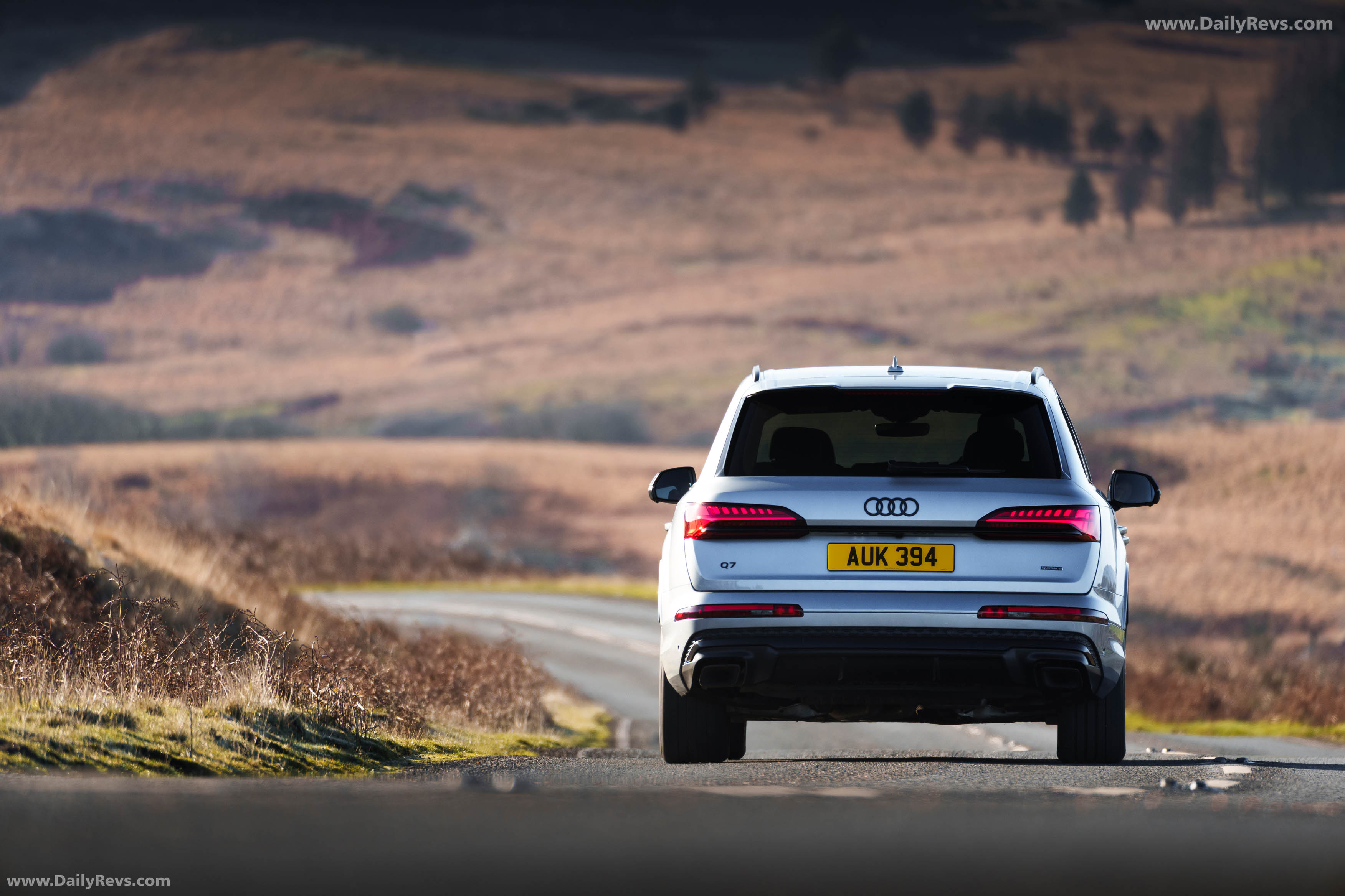 2025 Audi Q7 TFSI e 4M UK Version Front View