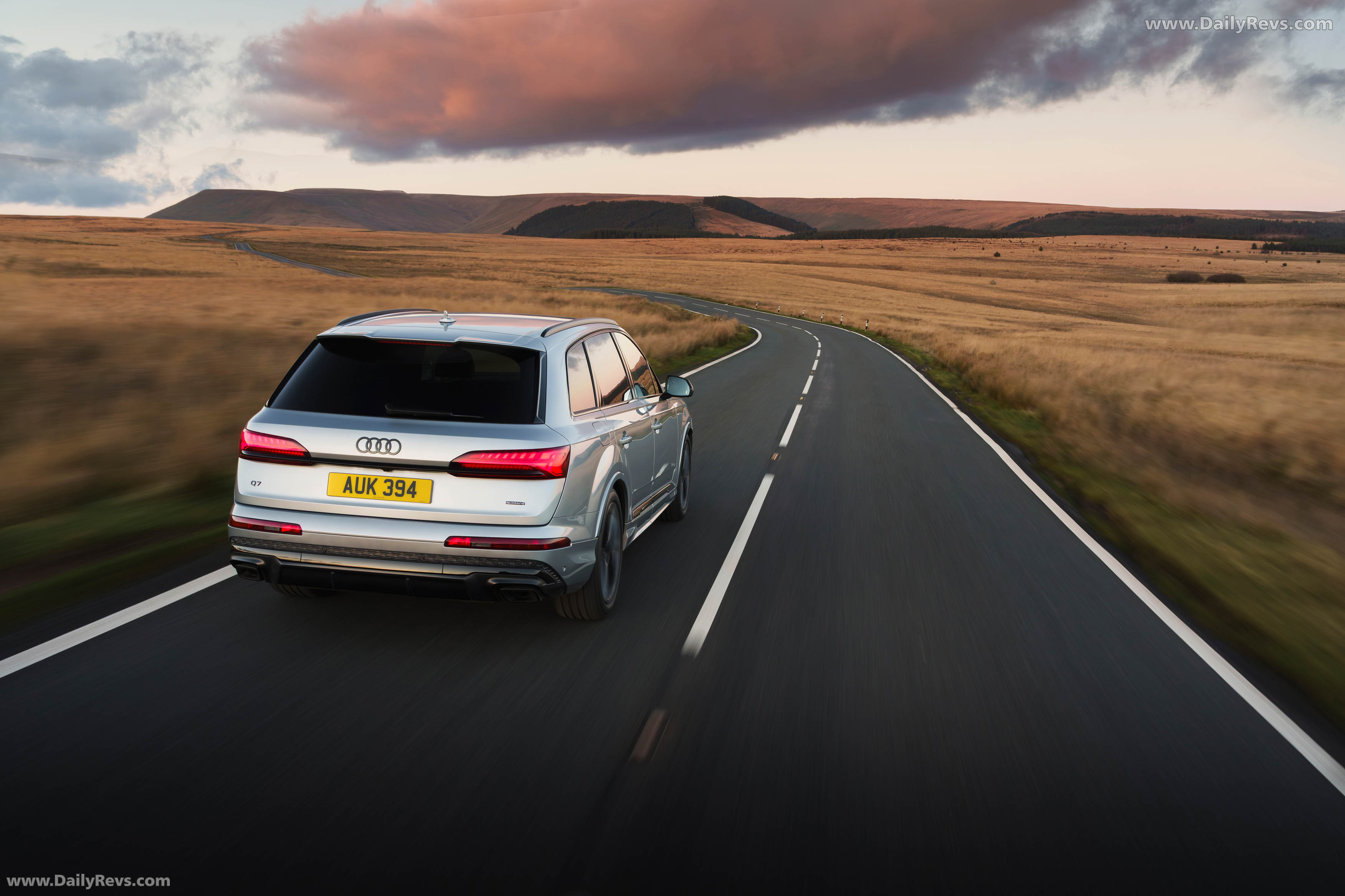 2025 Audi Q7 TFSI e 4M UK Version Rear View