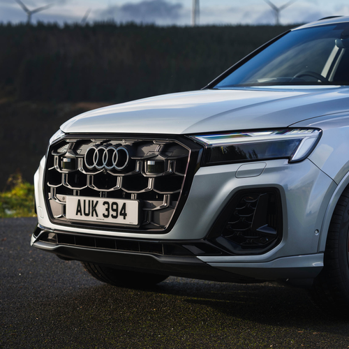 2025 Audi Q7 TFSI e 4M UK Version Exterior
